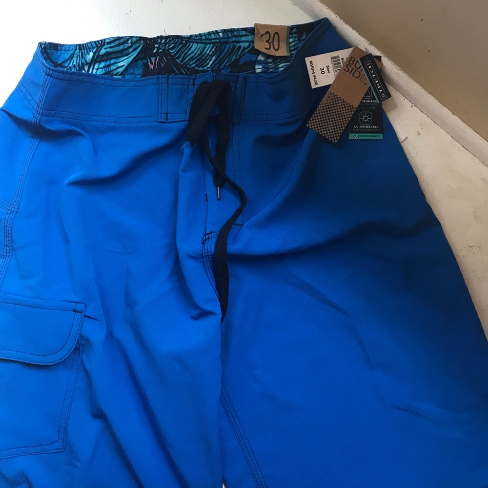 Men’s bathing suit waist 30